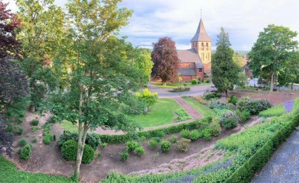 Burg Wassenberg Hotel Exterior photo